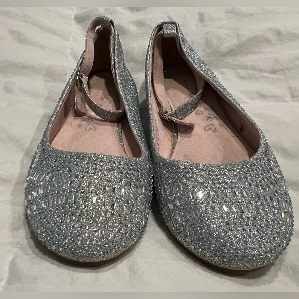 Olive & Edie Shimmer Flat Dress Shoe - Picture 2 of 9